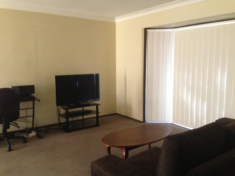 1/77 Waminda Avenue, Campbelltown NSW 2560