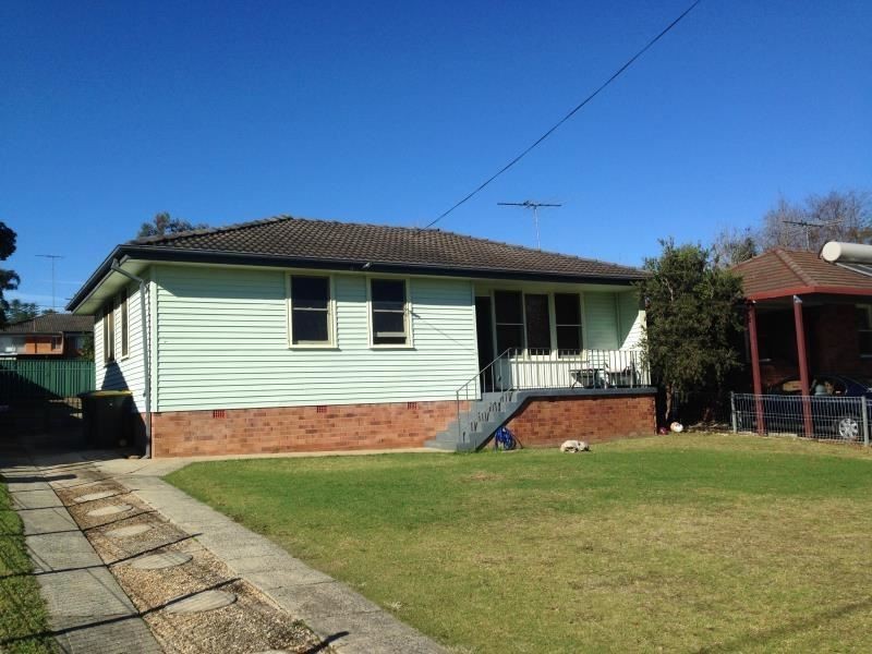 79 Kingsclare Street, Leumeah NSW 2560
