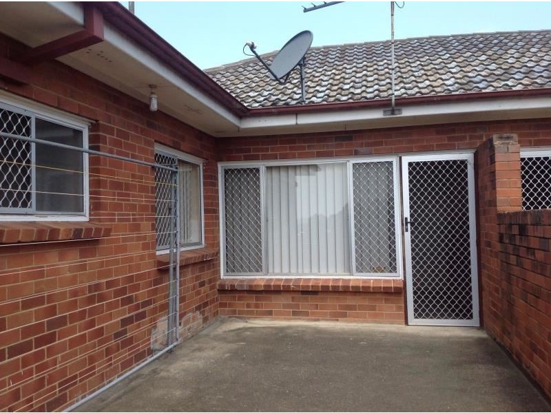 1/91 Waminda Avenue, Campbelltown NSW 2560