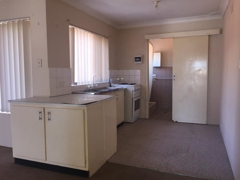 1/91 Waminda Avenue, Campbelltown NSW 2560