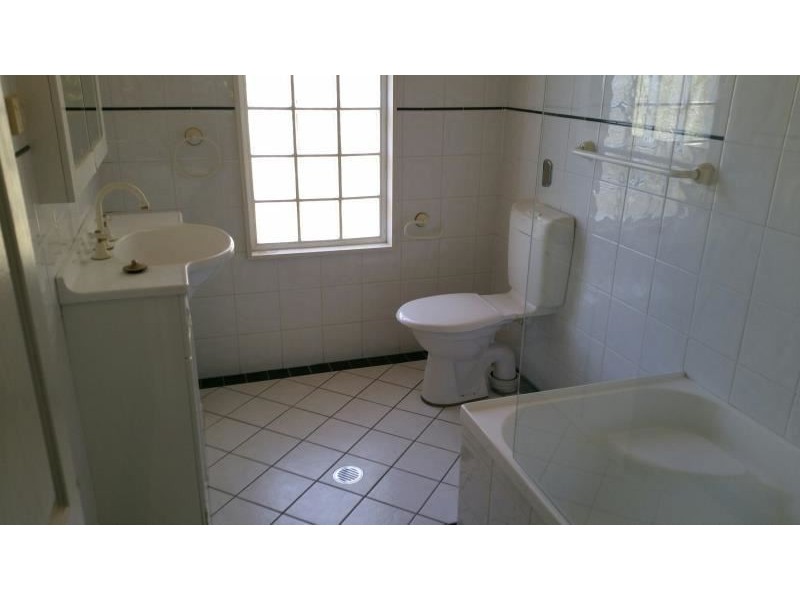 2 Karuah Street, Campbelltown NSW 2560