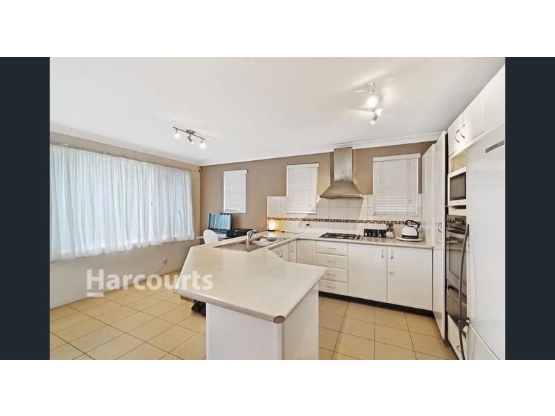 107 St Helens Park Drive, St Helens Park NSW 2560