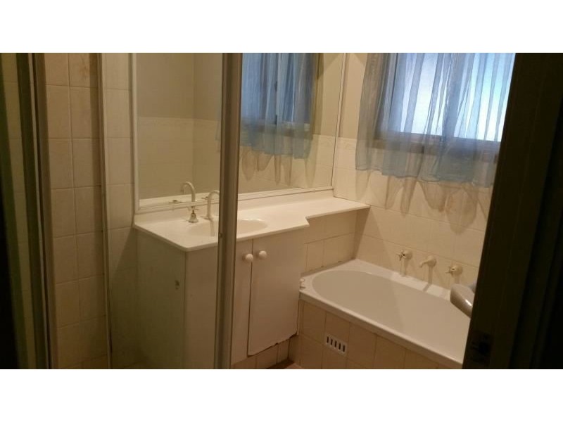 19 WHORLONG STREET, St Helens Park NSW 2560