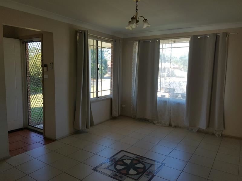 19 WHORLONG STREET, St Helens Park NSW 2560