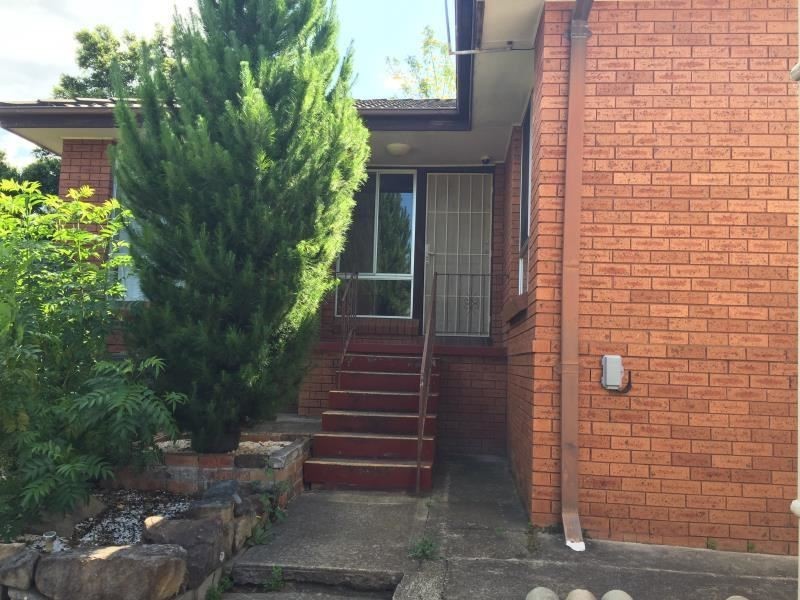 3 Dolomite Place, Eagle Vale NSW 2558