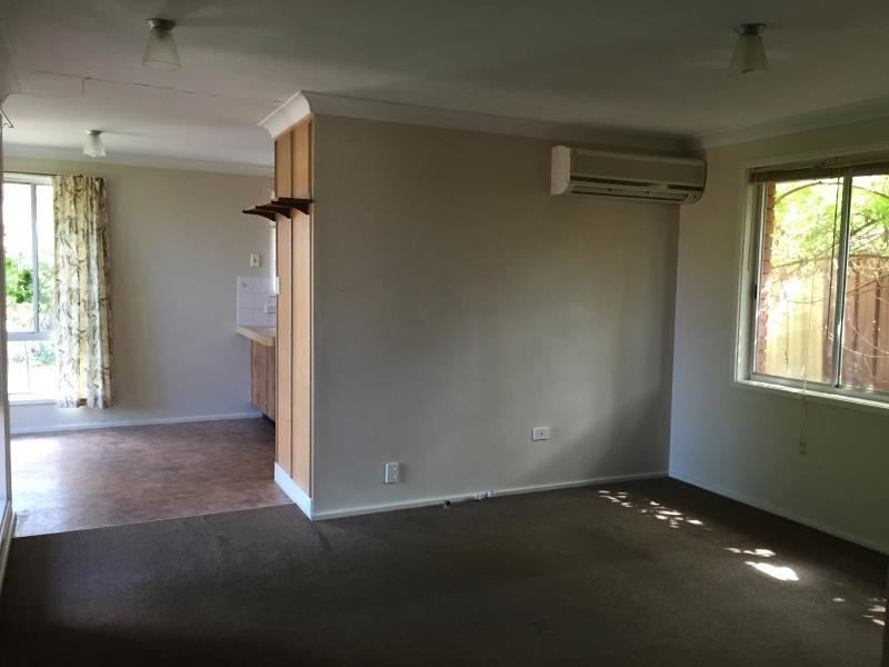 3 Dolomite Place, Eagle Vale NSW 2558