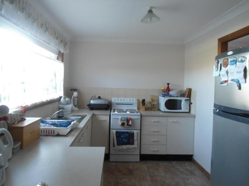 2/275 Copperfield Dr, Rosemeadow NSW 2560