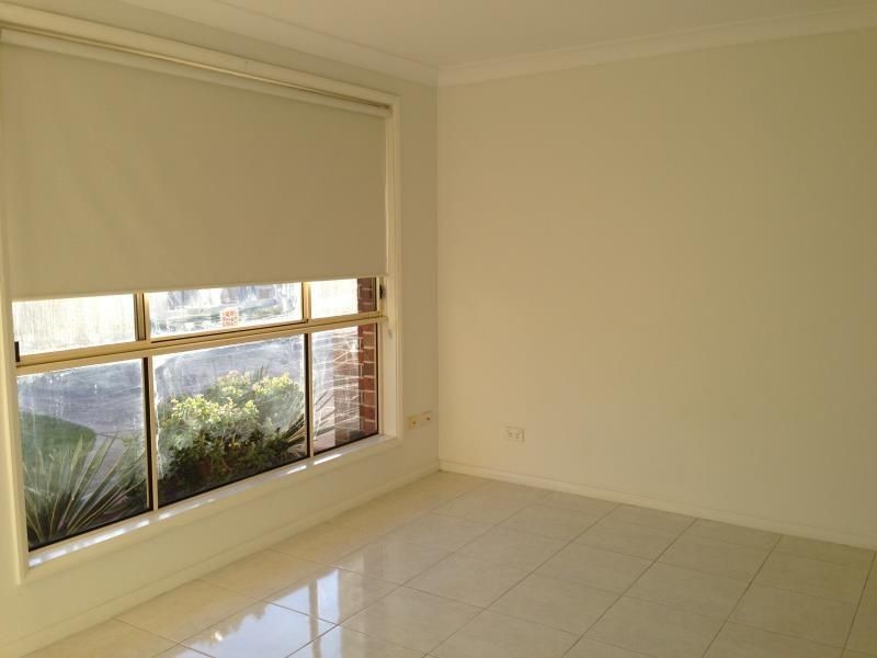 2/47 FRONTIGNAN STREET, Eagle Vale NSW 2558