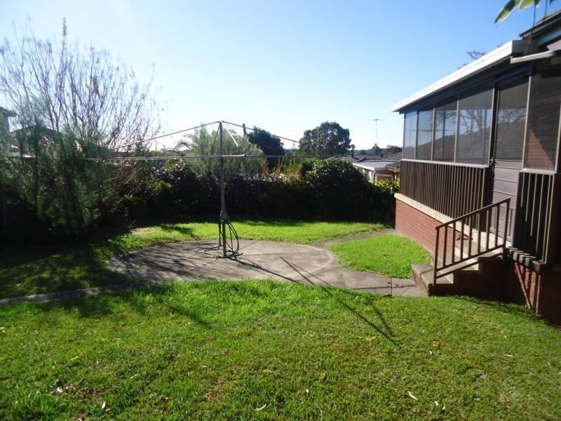 17 Randolph Ave, Campbelltown NSW 2560