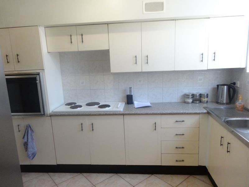 16/9 Surrey Street, Minto, Minto NSW 2566