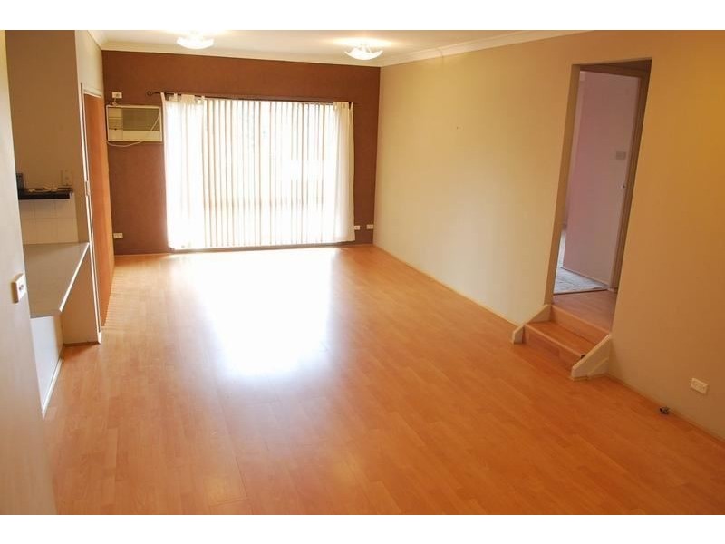 51 Donalbain Circuit, Rosemeadow NSW 2560