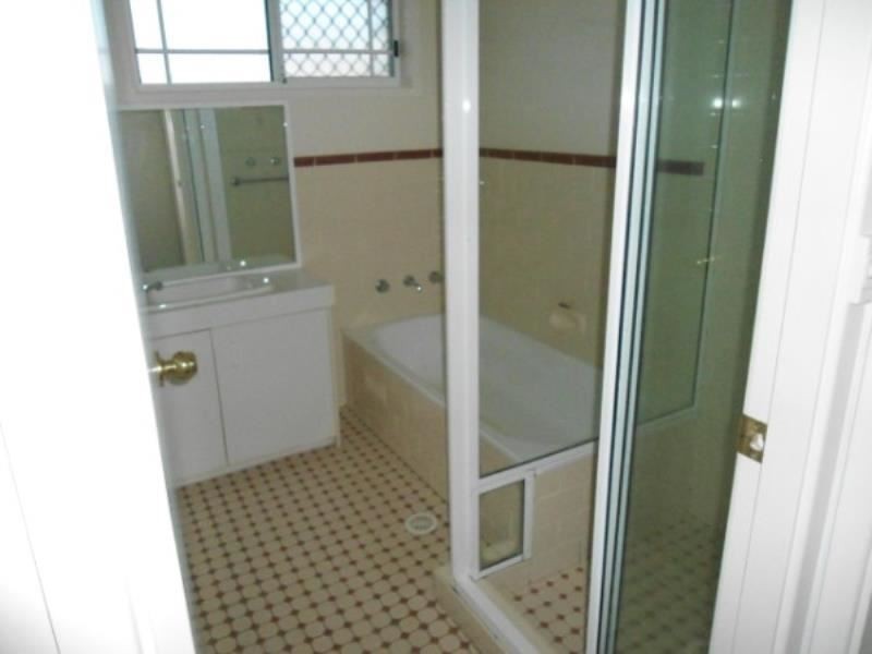 42 Holborn St Ambarvale, Ambarvale NSW 2560