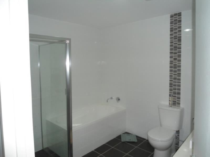 16/31-35 Chamberlain St, Campbelltown NSW 2560