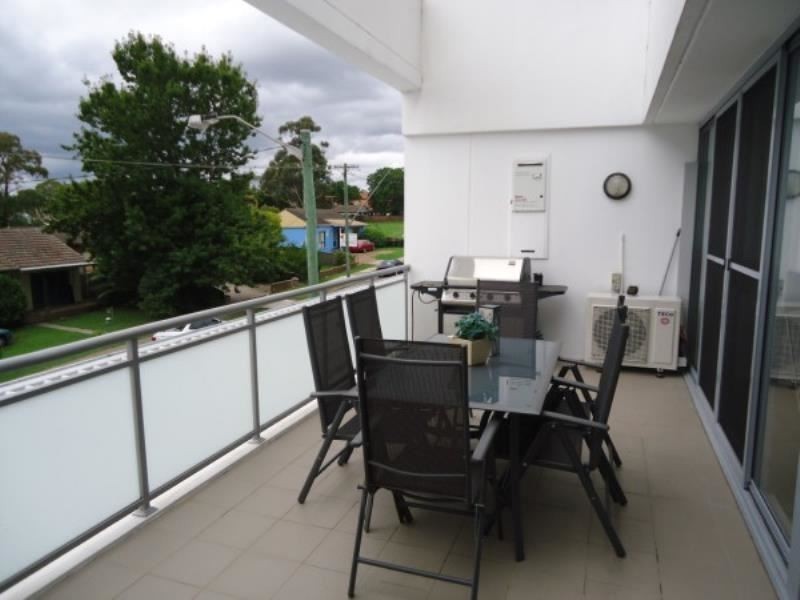 16/31-35 Chamberlain St, Campbelltown NSW 2560