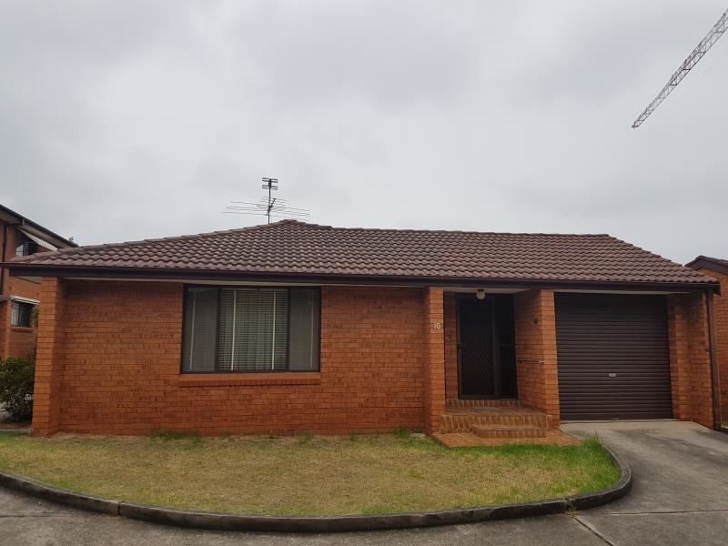 10/30 Broughton Street, Campbelltown NSW 2560