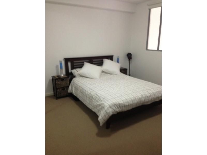 42/31-35 Chamberlain Street, Campbelltown NSW 2560