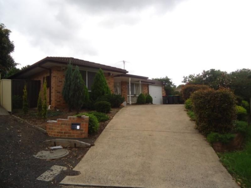 7 JASPER PLACE, Ambarvale NSW 2560