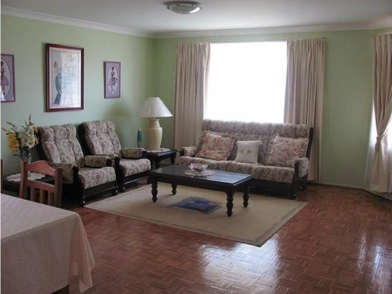 16 Chester Road, Ingleburn NSW 2565