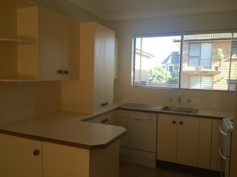 2/2 Condamine Street, Campbelltown NSW 2560