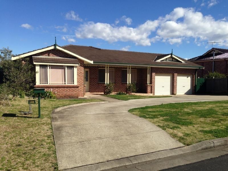 130 ABINGTON CRESCENT, Glen Alpine NSW 2560