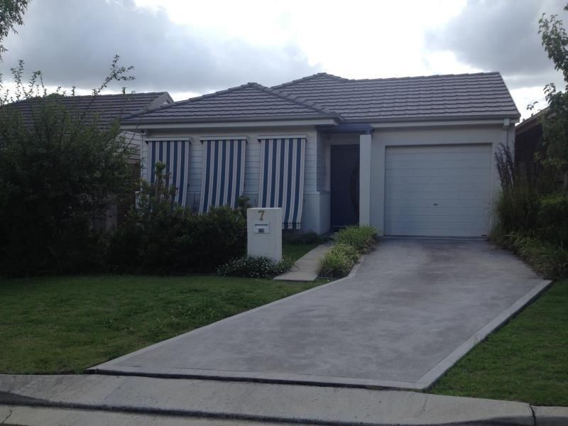 7 CARLTON ROAD, Campbelltown NSW 2560