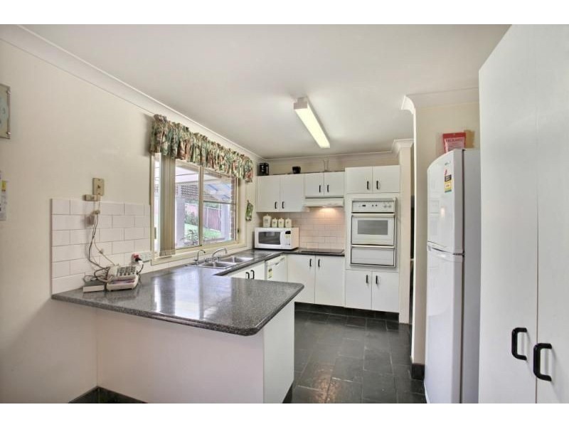 51 DIAMONTINA AVENUE, Kearns NSW 2558