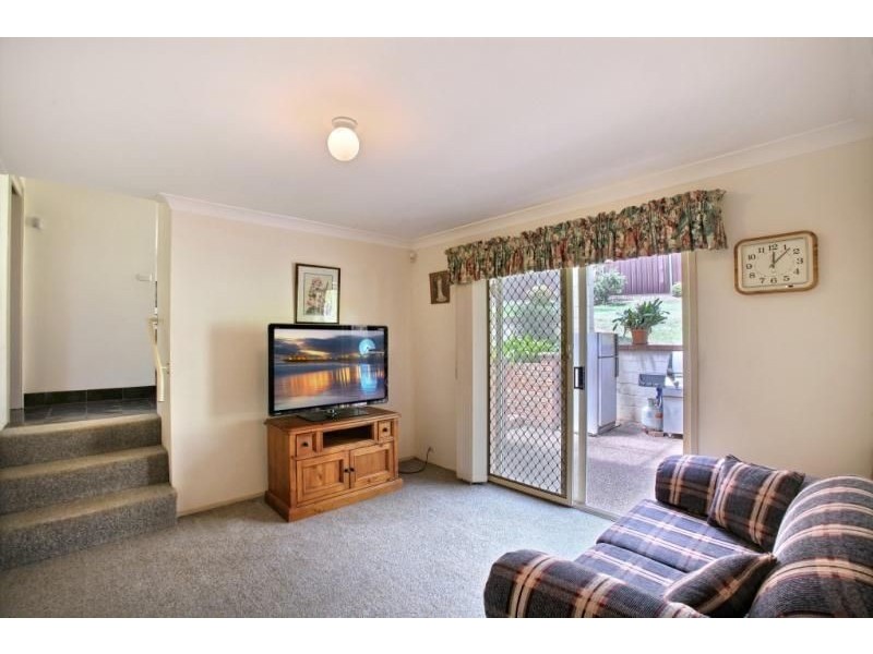 51 DIAMONTINA AVENUE, Kearns NSW 2558