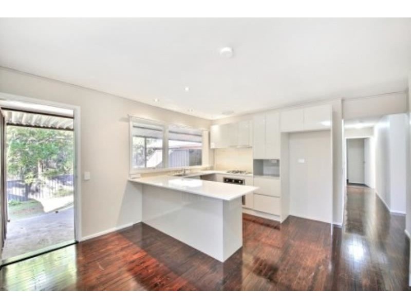 14 Greenoaks Ave, Bradbury NSW 2560