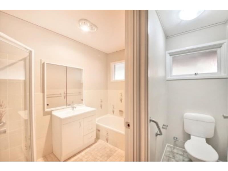 14 Greenoaks Ave, Bradbury NSW 2560