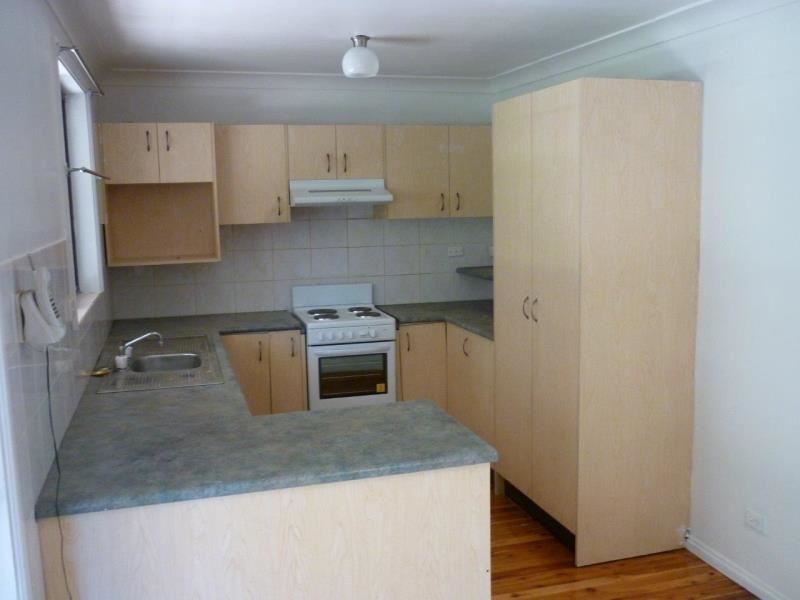 13 Cochrane Street, Minto NSW 2566