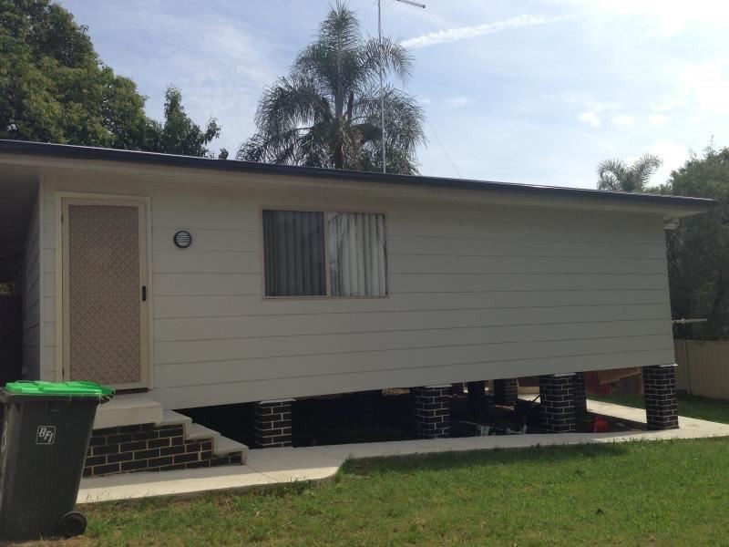 28B Carrington Circuit, Leumeah NSW 2560