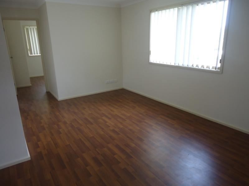 28B Carrington Circuit, Leumeah NSW 2560