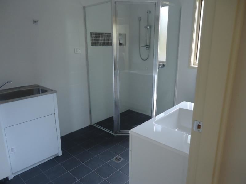 28B Carrington Circuit, Leumeah NSW 2560