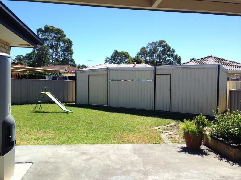 10 Hotspur Pl, Rosemeadow NSW 2560