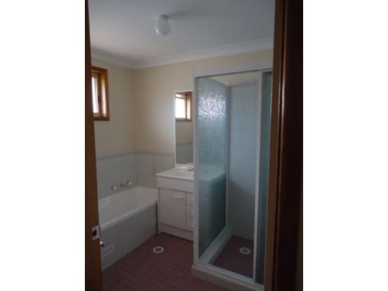 8/50 PARKHILL AVE, Leumeah NSW 2560