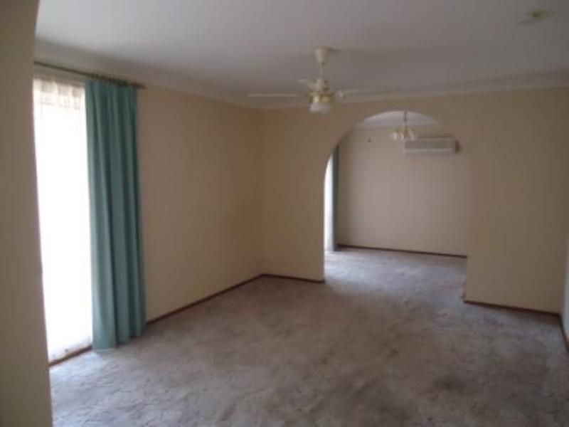 8/50 PARKHILL AVE, Leumeah NSW 2560