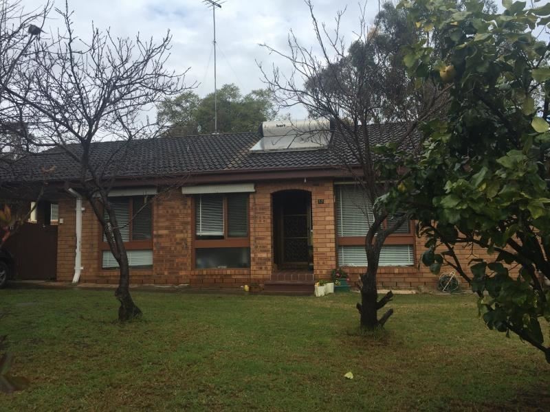 17 Coachwood Crescent, Bradbury NSW 2560