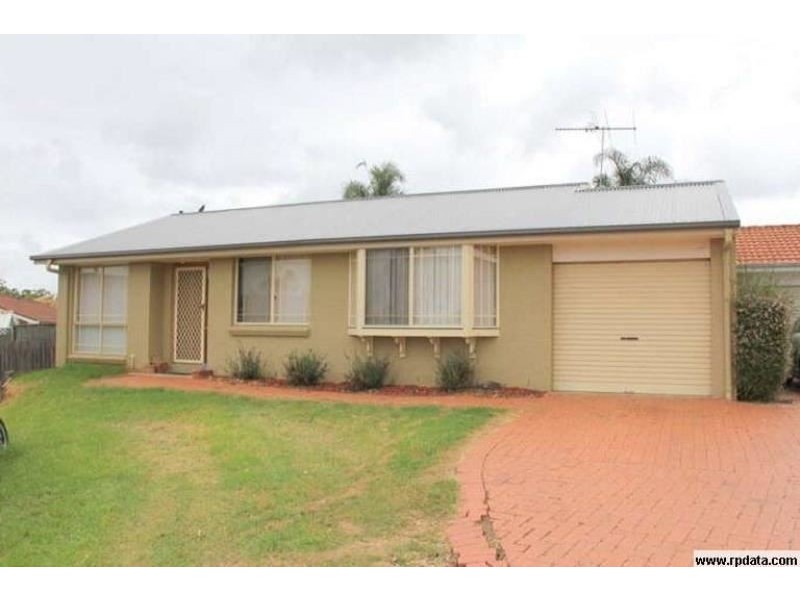 17 Elliot Street, St Helens Park NSW 2560