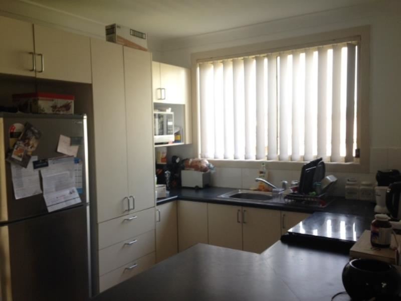 17 Elliot Street, St Helens Park NSW 2560
