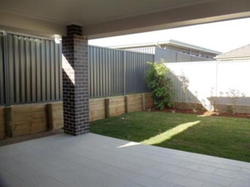 5 NEIL PLACE, Oran Park NSW 2570
