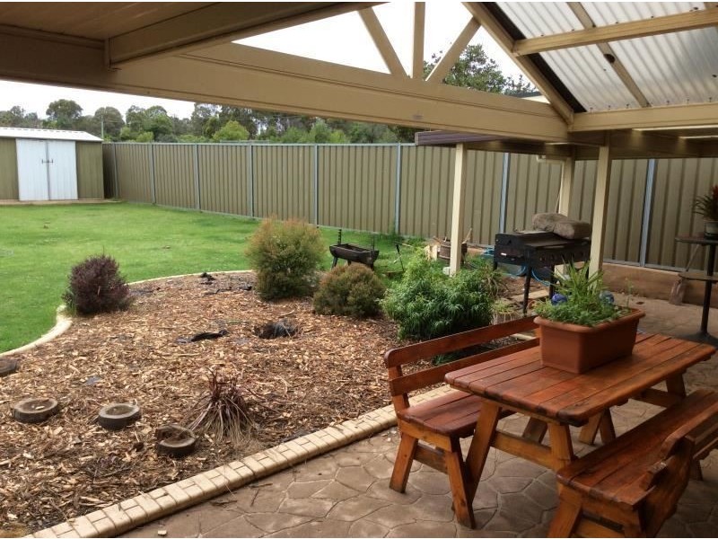 17 Selby Place Minto, Minto NSW 2566