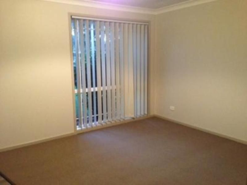 12 HARWOOD PLACE, St Helens Park NSW 2560