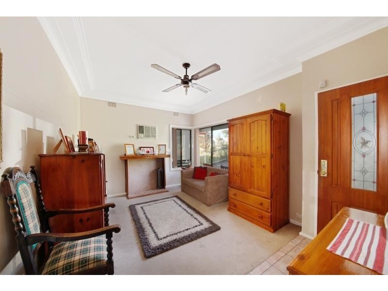 25 Grandview Drive, Campbelltown NSW 2560