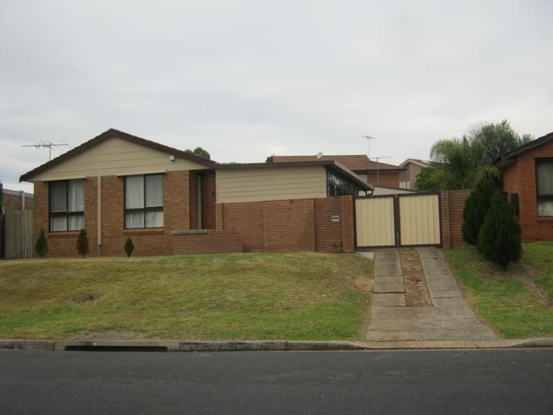 59 QUEENSCLIFF DRIVE, Woodbine NSW 2560