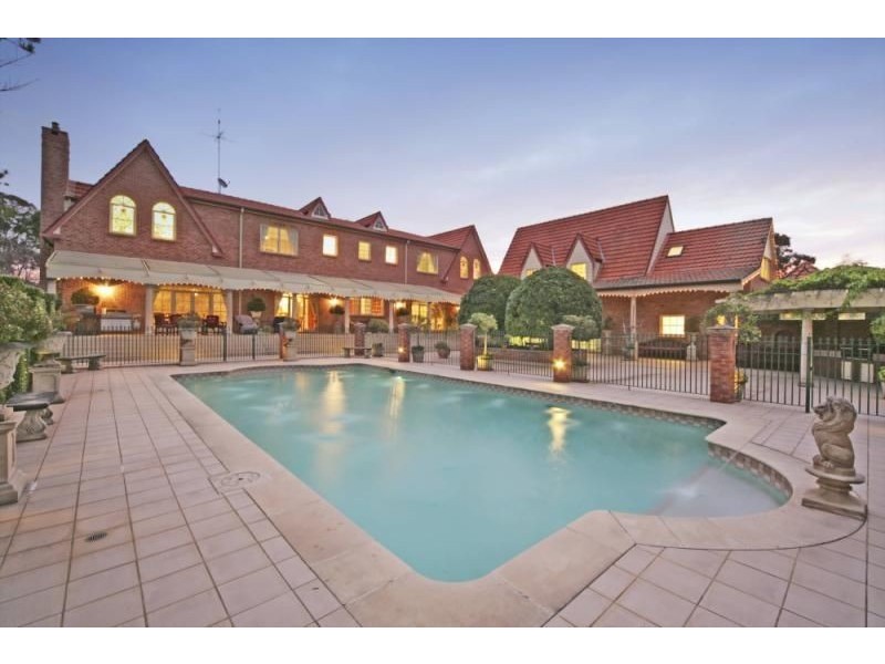 28 CUBBIT DRIVE, Denham Court NSW 2565