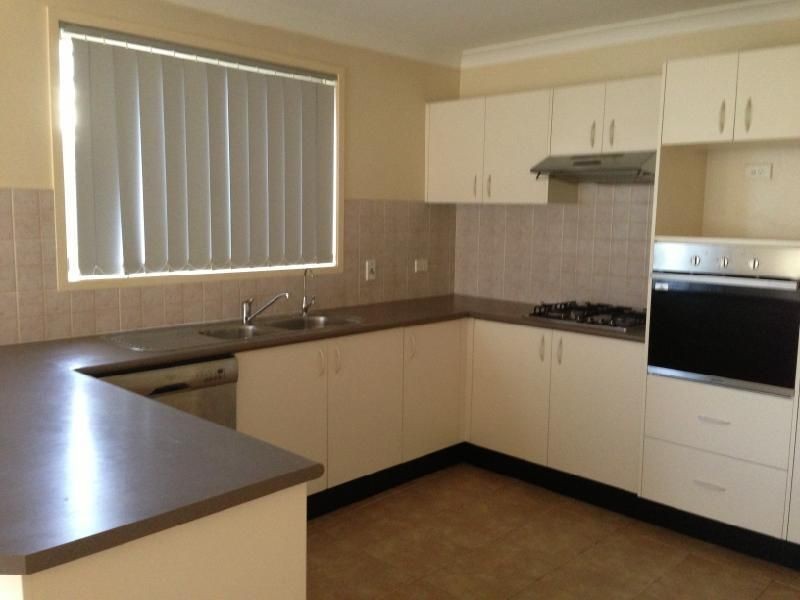 3 GREENWICH WALK, Campbelltown NSW 2560