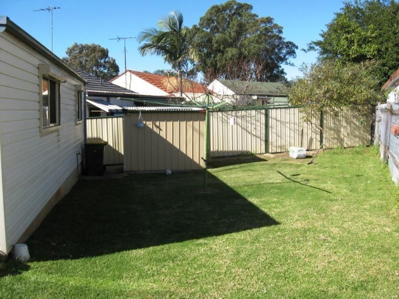24 Richard Ave, Campbelltown NSW 2560