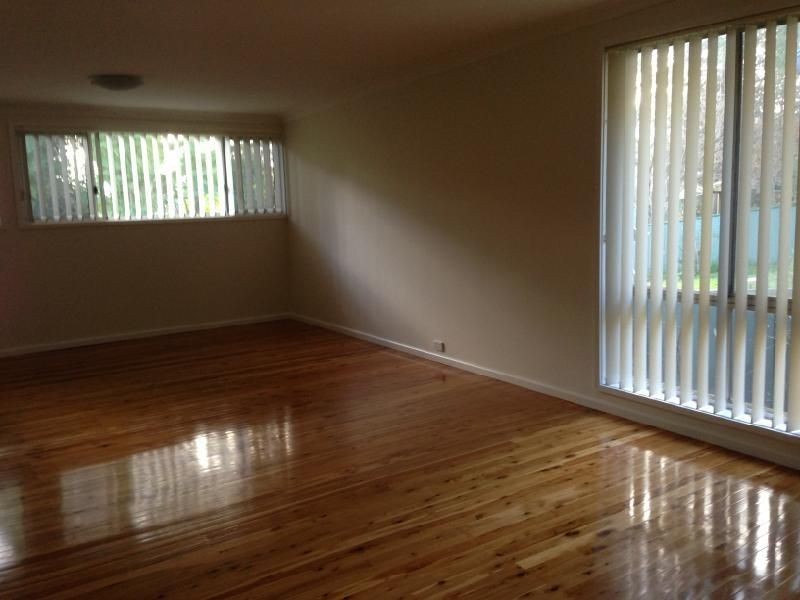 3 Uther Ave, Bradbury NSW 2560