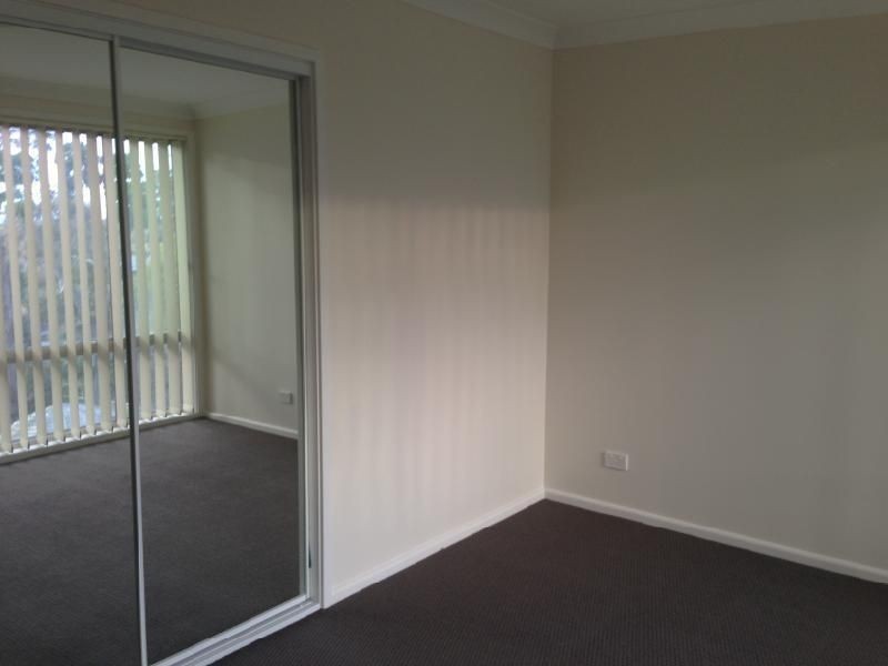 3 Uther Ave, Bradbury NSW 2560