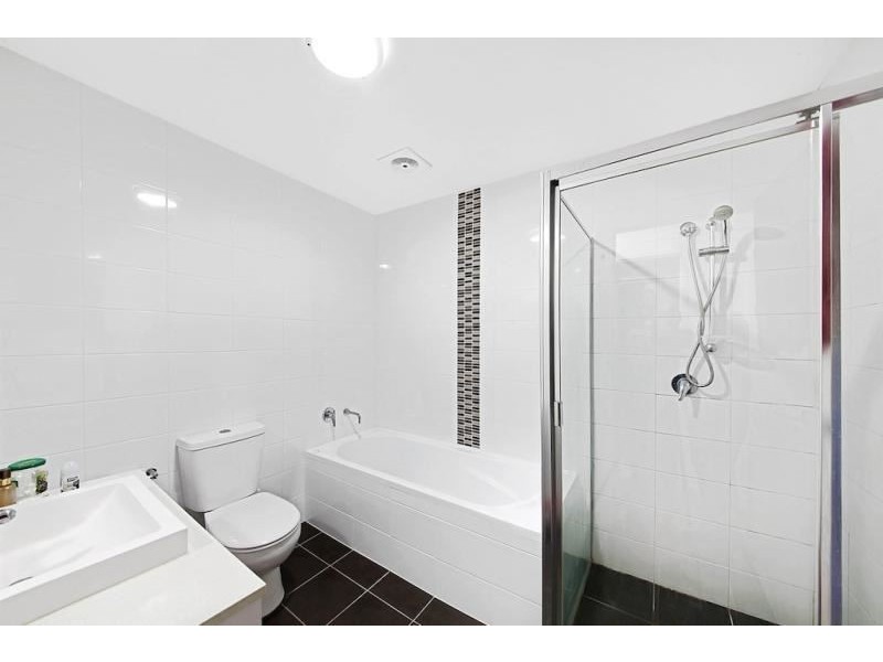 11/31-35 Chamberlain Street, Campbelltown NSW 2560